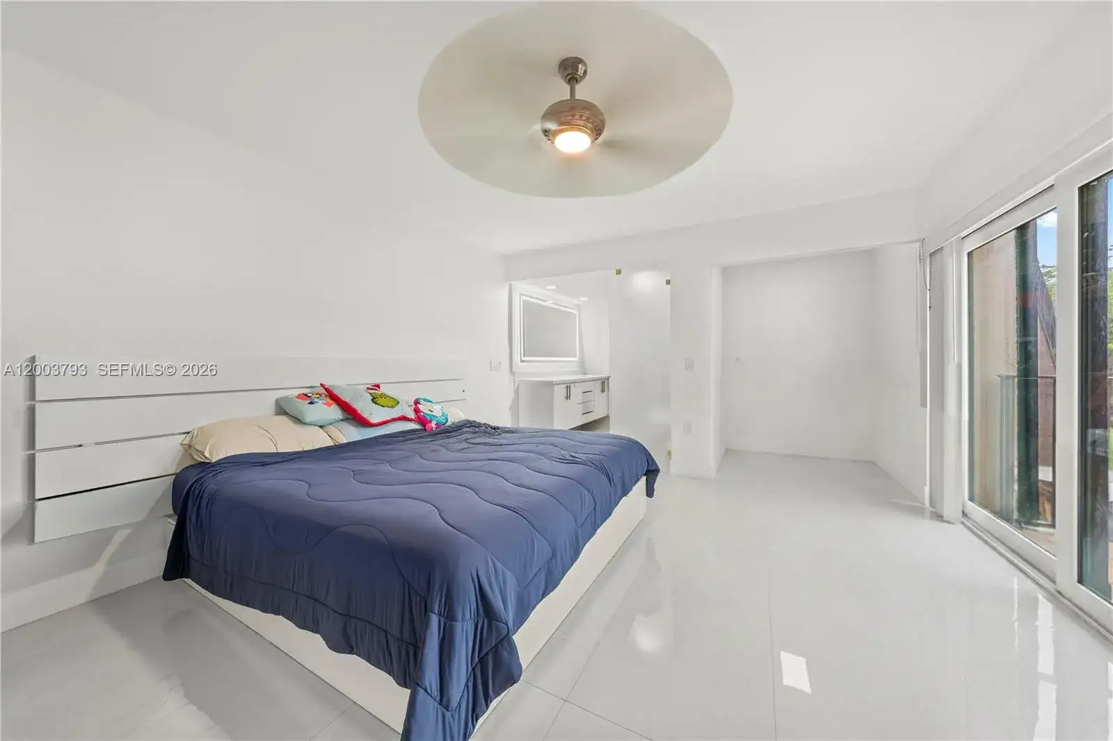 4089 Forest Hill Dr, Cooper City FL 33026 photo 4