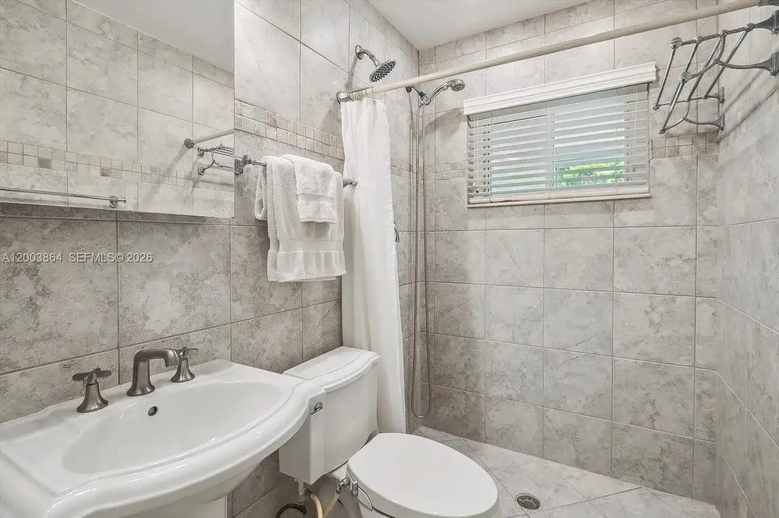 853 NE 37th St # 853, Oakland Park FL 33334 photo 5