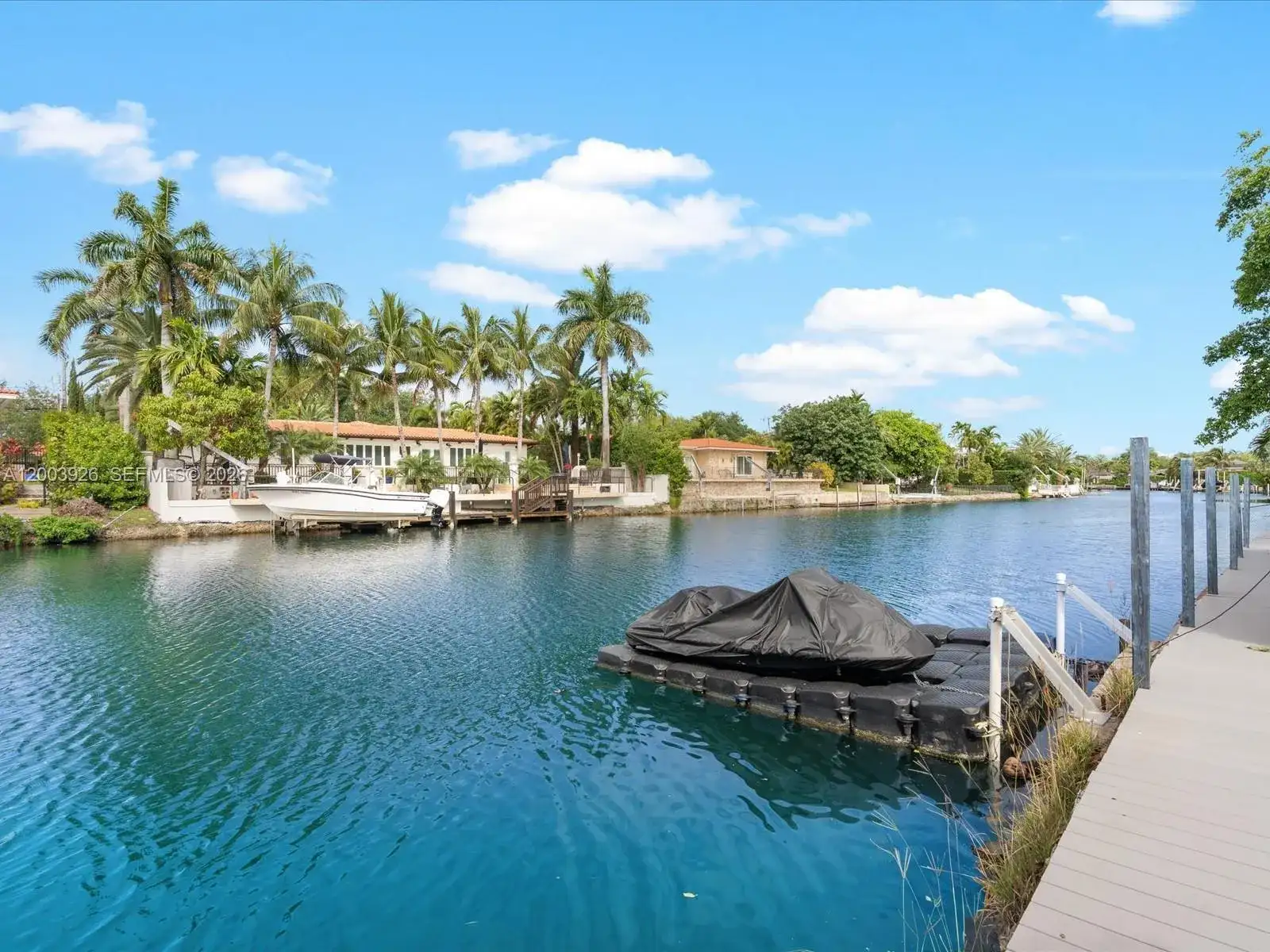5000 Riviera Dr, Coral Gables FL 33146 photo 2