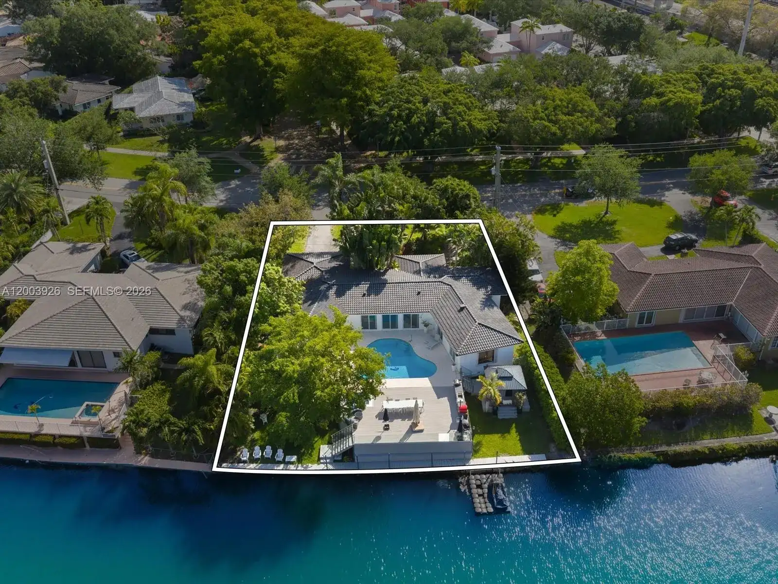 5000 Riviera Dr, Coral Gables FL 33146 photo 3