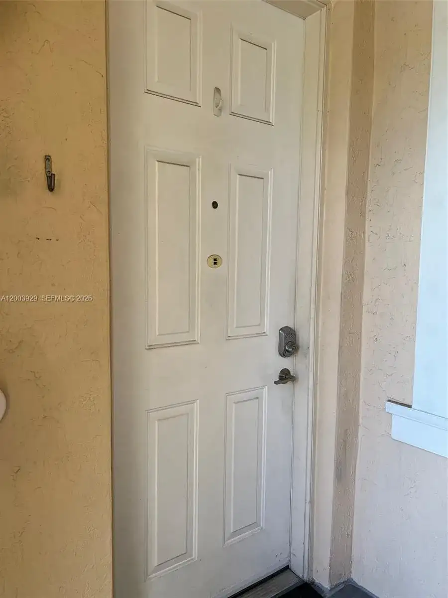 11021 SW 236th Ter, Homestead FL 33032 photo 4