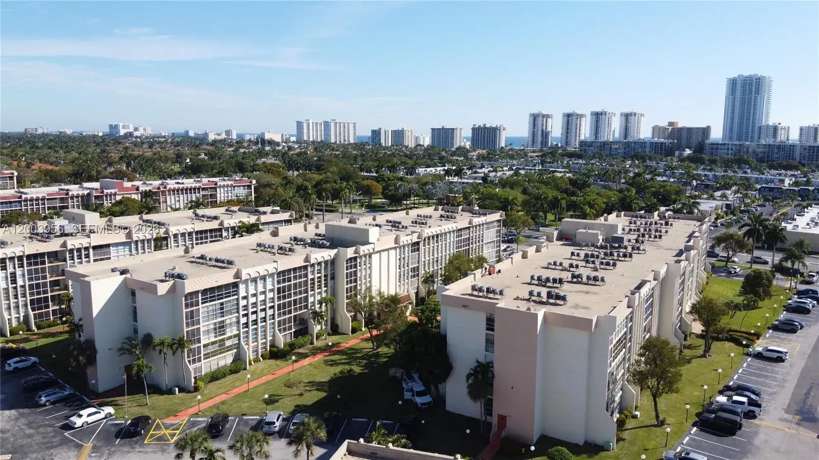 851 Three Islands Blvd # 411, Hallandale Beach FL 33009