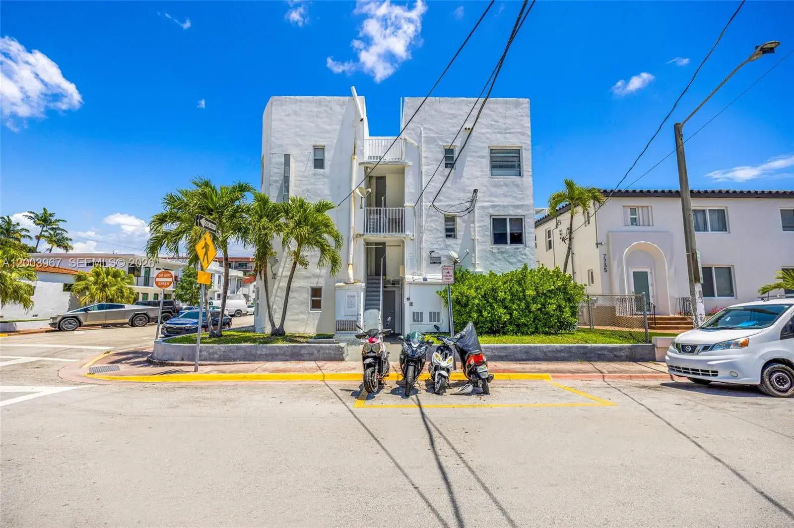 420 78th St, Miami Beach FL 33141