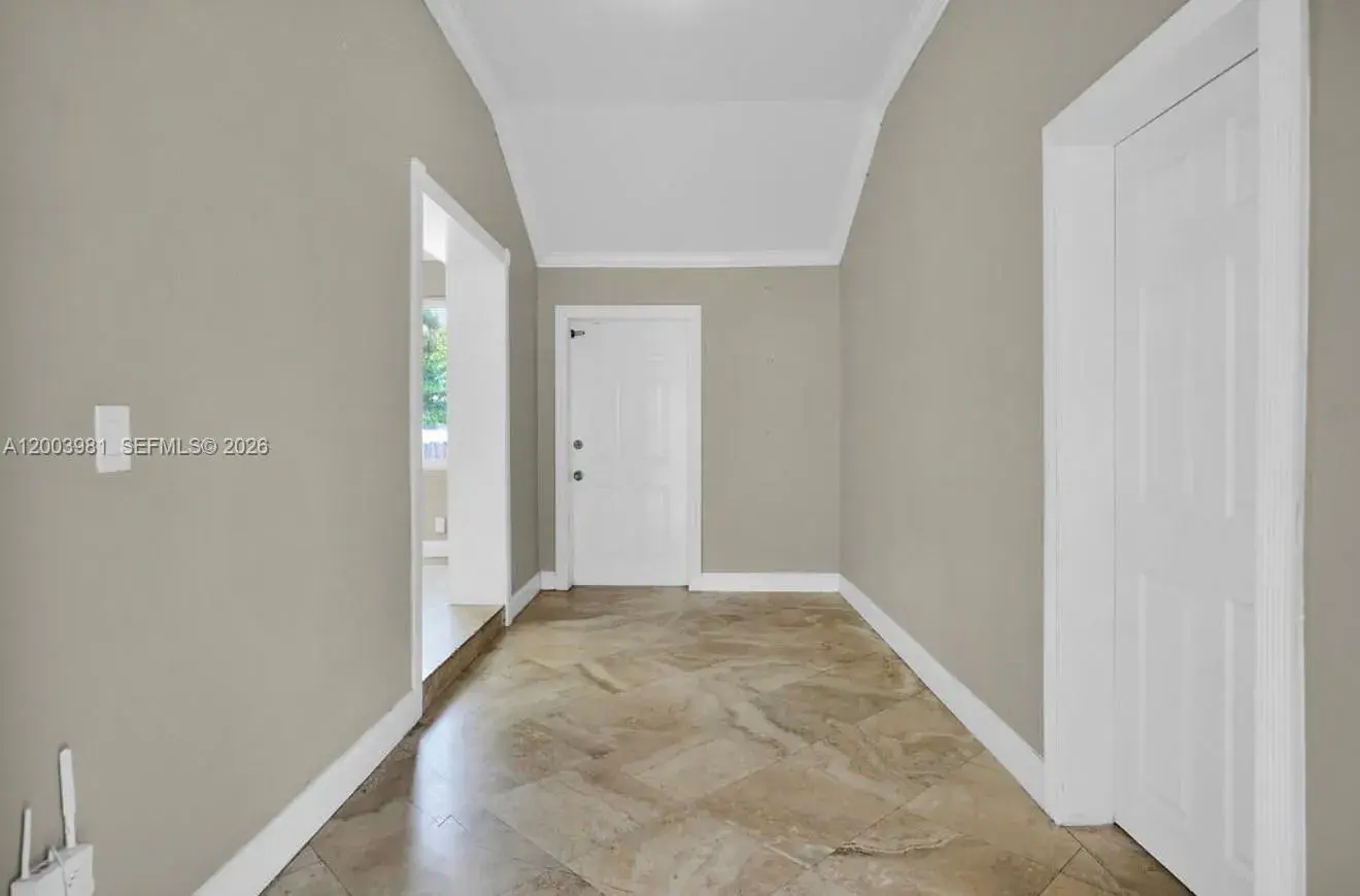 1630 Van Buren St, Hollywood FL 33020