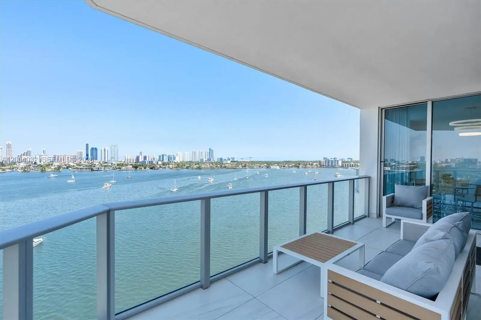 17301 Biscayne Blvd # 1010, North Miami Beach FL 33160 photo 4
