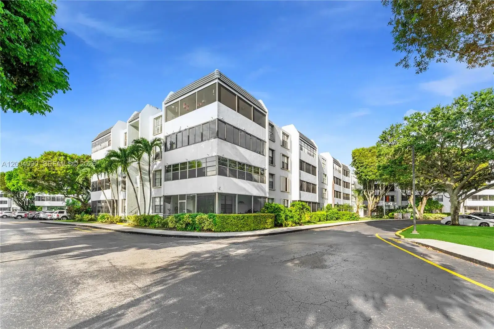 10852 N Kendall Dr # 312, Miami FL 33176 photo 2