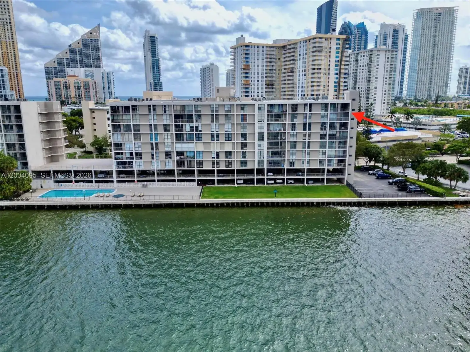 17500 N Bay Rd # S907, Sunny Isles Beach FL 33160 photo 2