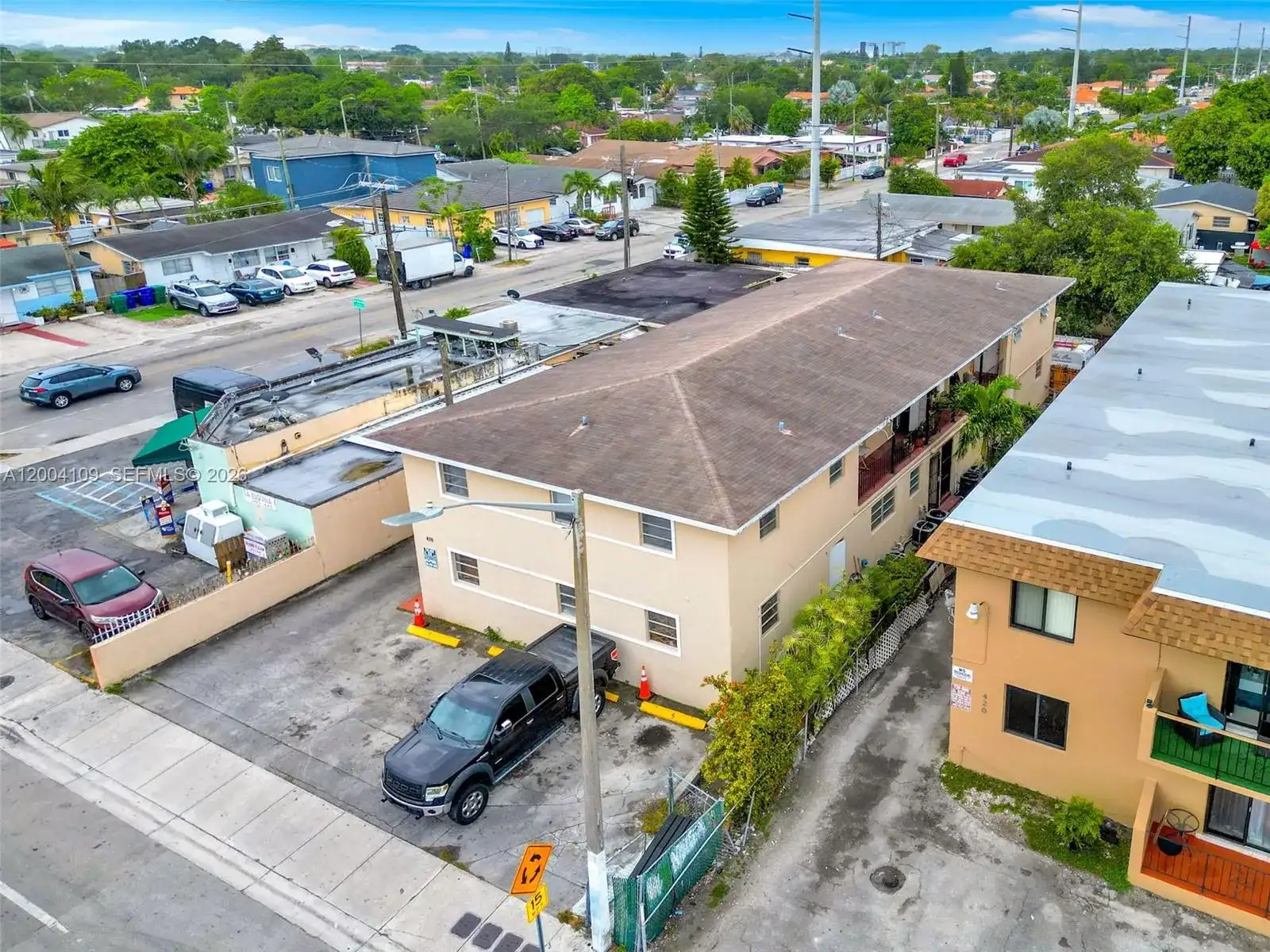 410 NW 47th Ave, Miami FL 33126 photo 3
