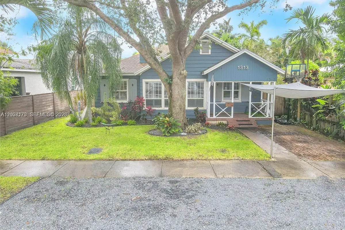 1313 NE 3rd St, Fort Lauderdale FL 33301