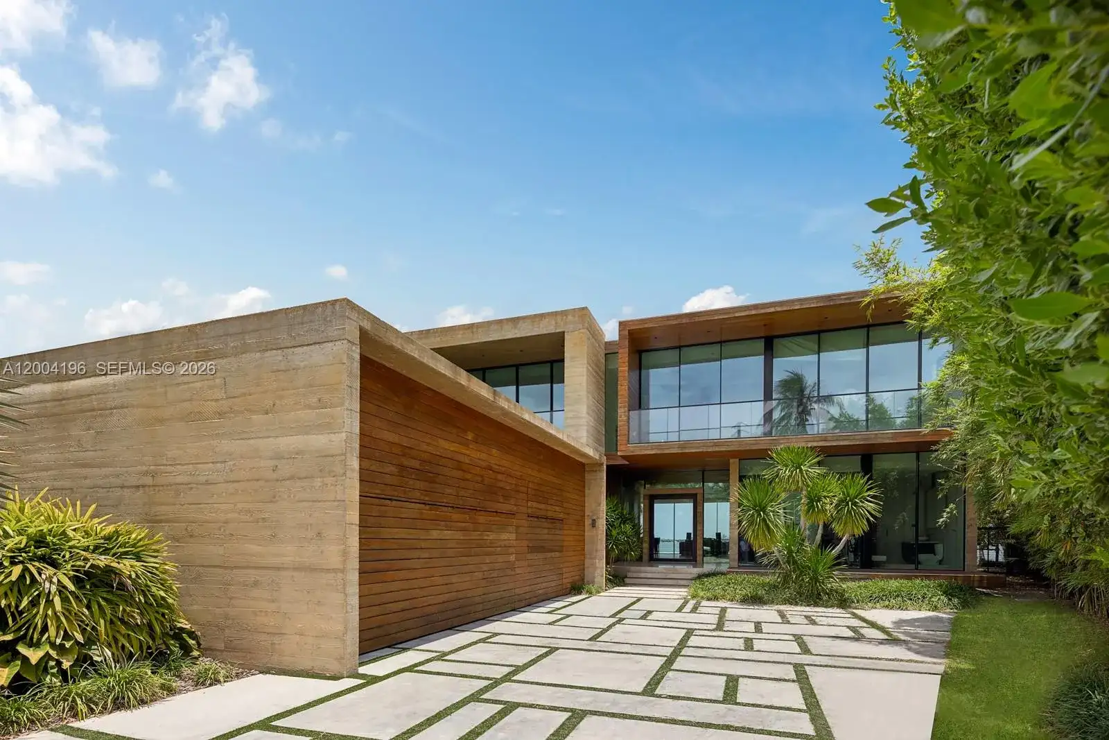 825 E Dilido Dr, Miami Beach FL 33139 photo 3