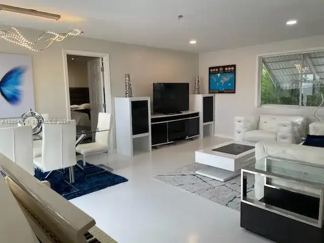 3219 Buckley Ave, Lake Worth FL 33461 photo 4