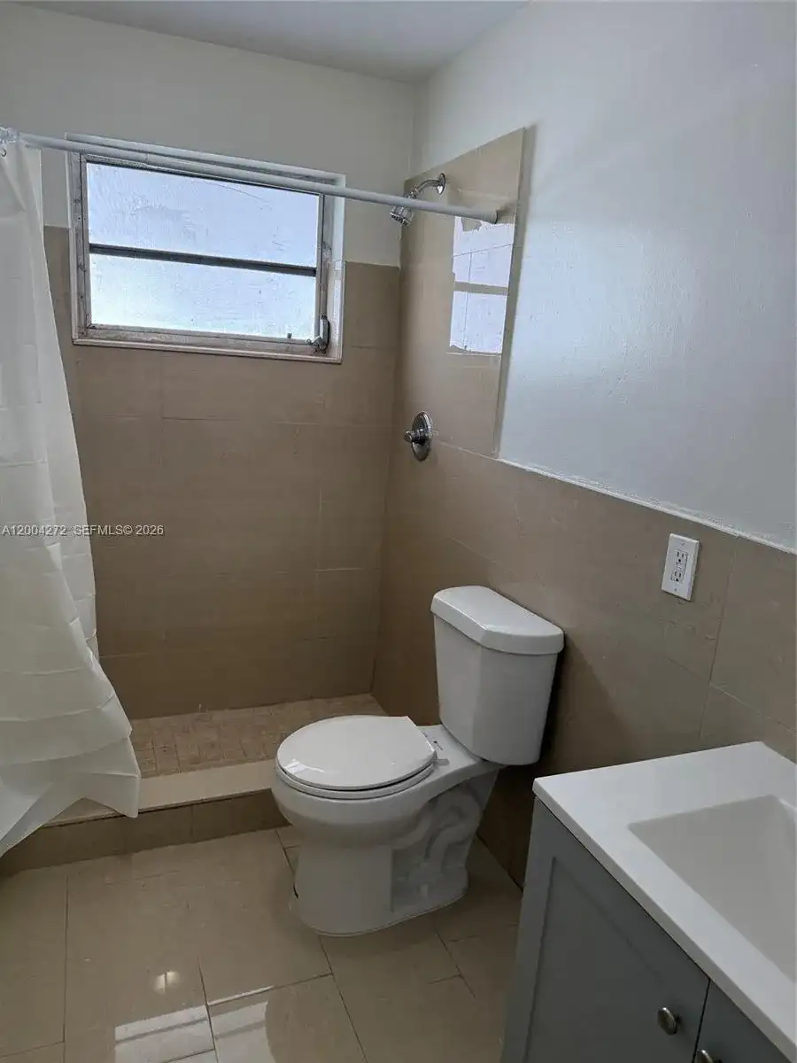 2742 NW 49th St # 2742, Miami FL 33142 photo 2
