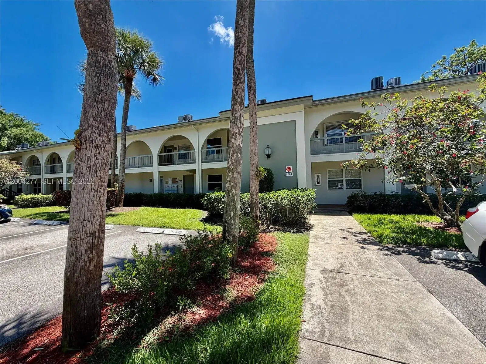 1203 Bahama Bnd # G1, Coconut Creek FL 33066 photo 2