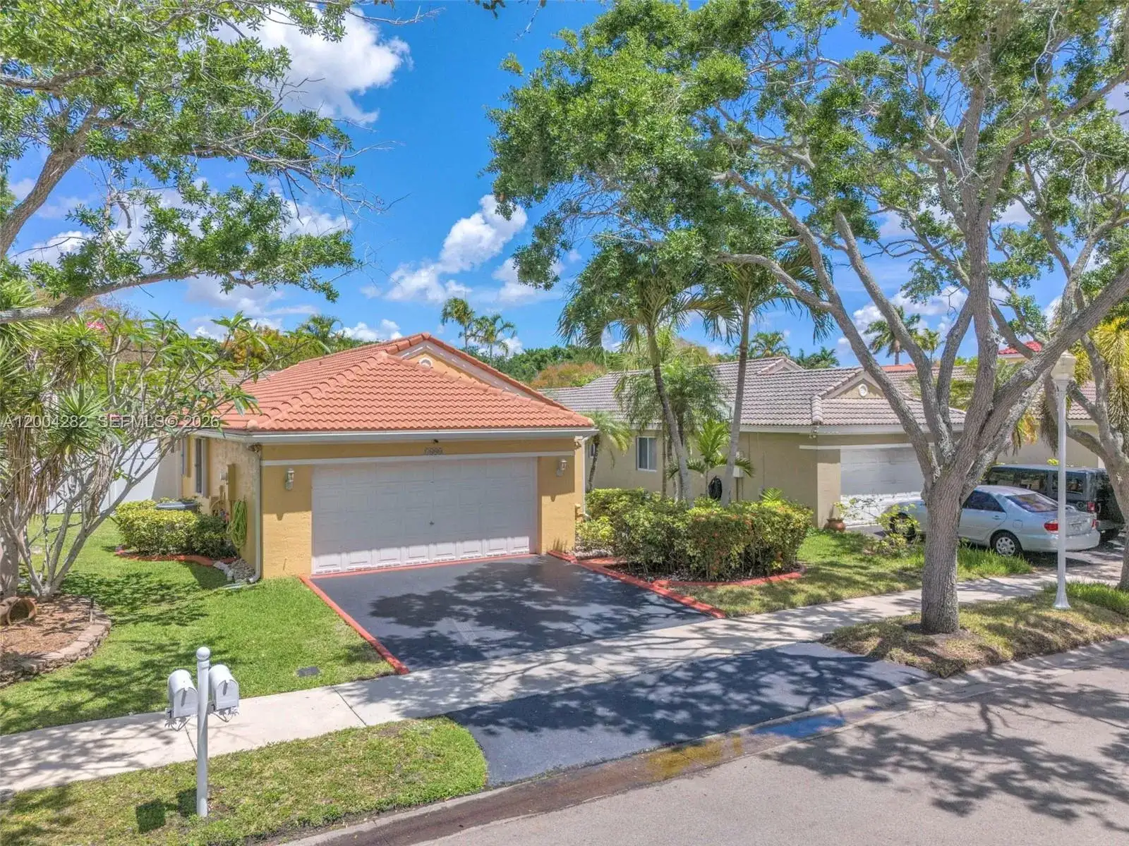 1600 Salerno Cir, Weston FL 33327 photo 2