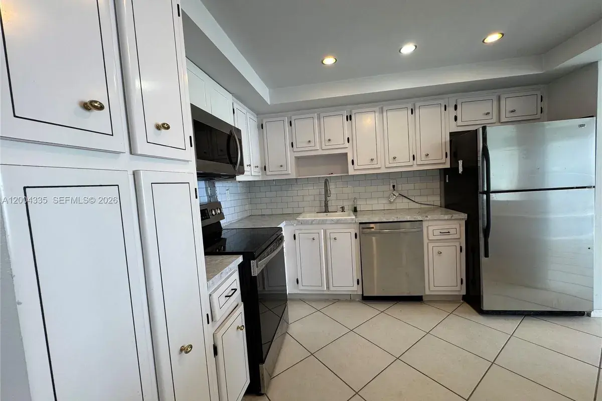 18041 Biscayne Blvd # 1603, Aventura FL 33160