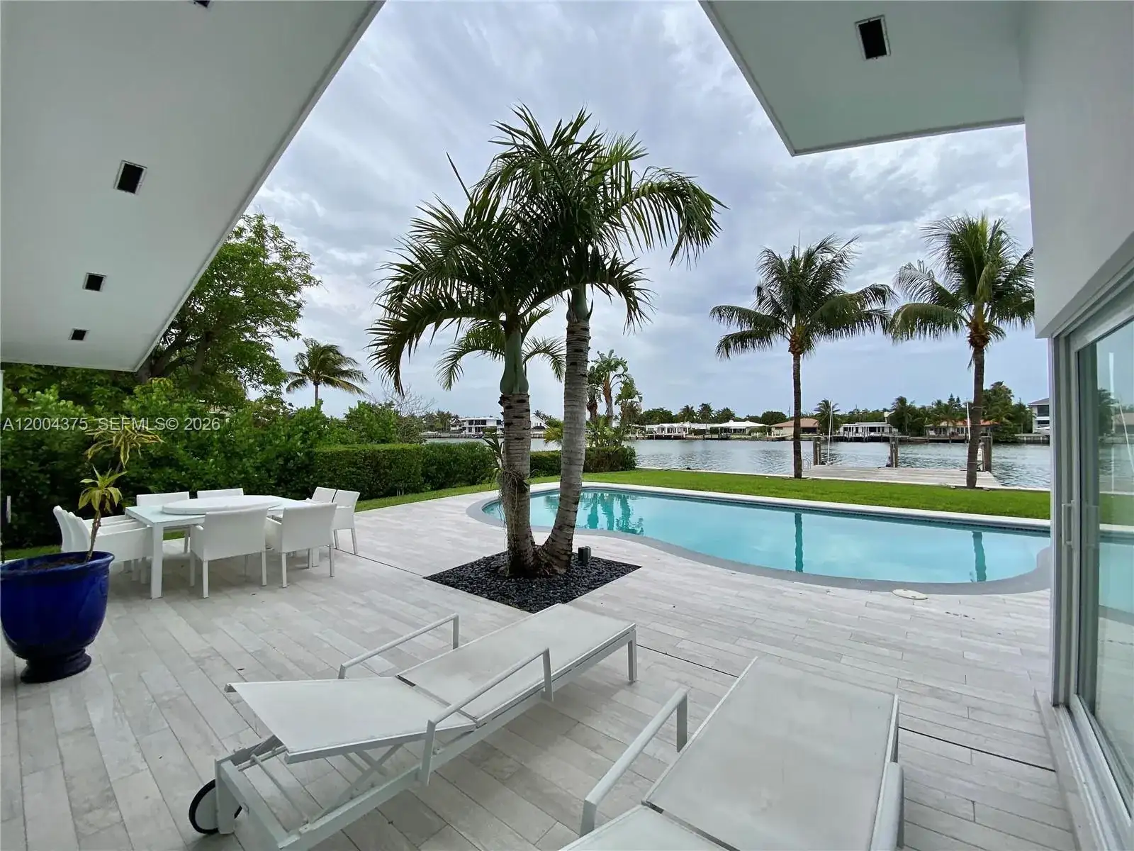 265 N Shore Dr, Miami Beach FL 33141 photo 4