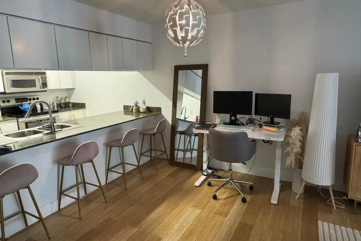 1200 N Brickell Bay Dr # 1918, Miami FL 33131
