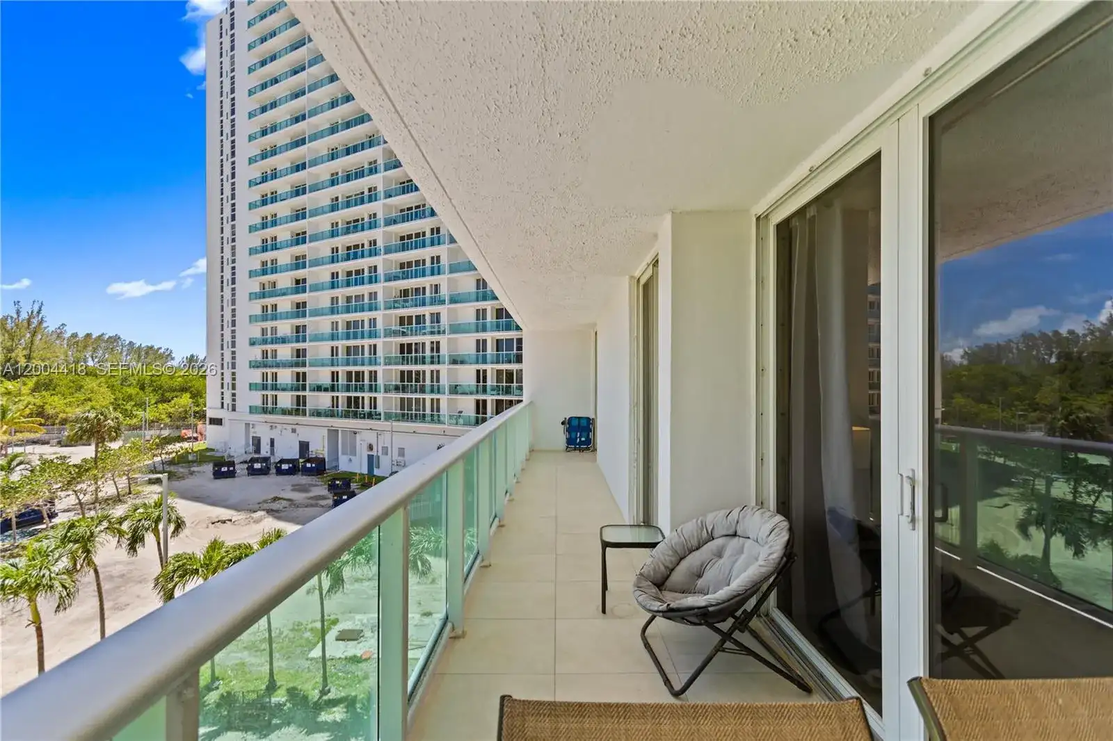 100 Bayview Dr # 307, Sunny Isles Beach FL 33160 photo 3