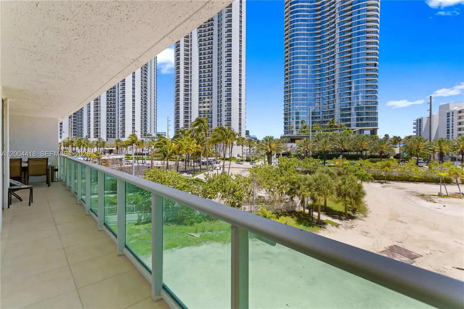 100 Bayview Dr # 307, Sunny Isles Beach FL 33160 photo 4