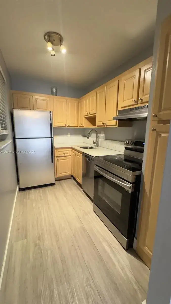 1421 NW 45th St # 5, Deerfield Beach FL 33064 photo 2