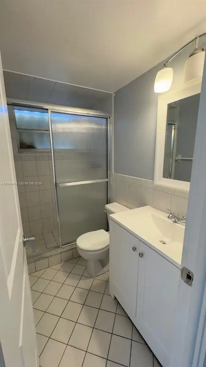 1421 NW 45th St # 5, Deerfield Beach FL 33064 photo 3