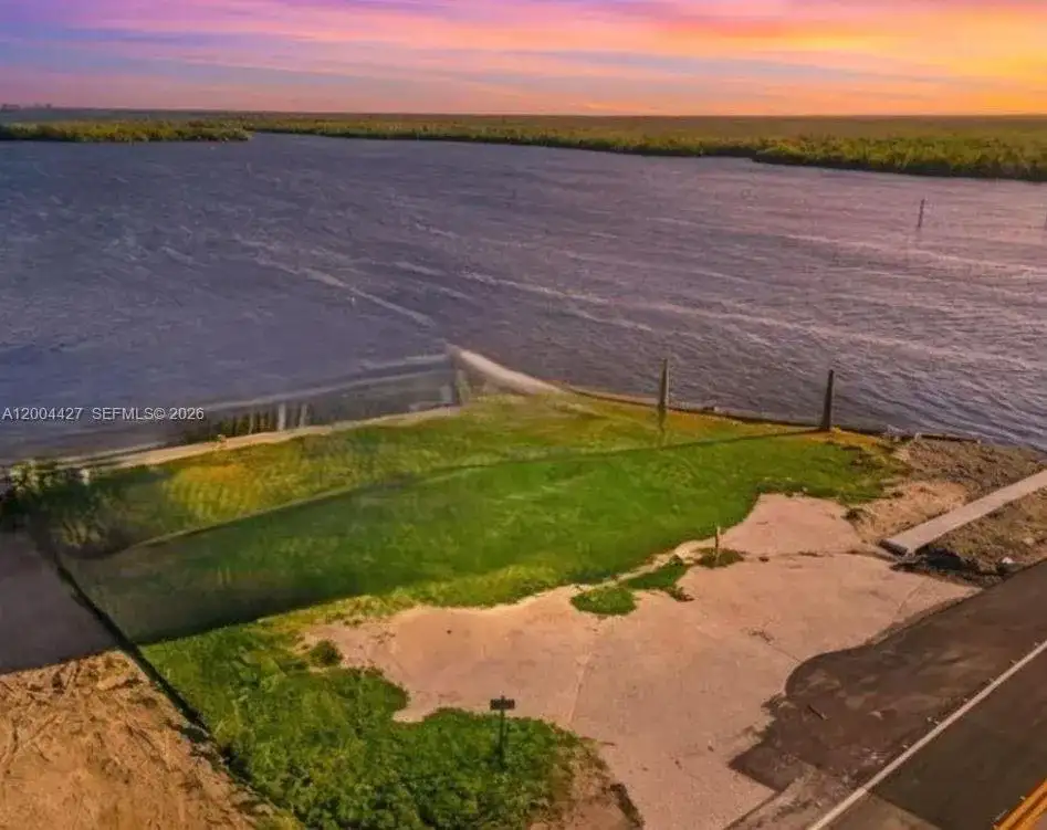 4767 Pine Island RD NW, Matlacha FL 33993 photo 5
