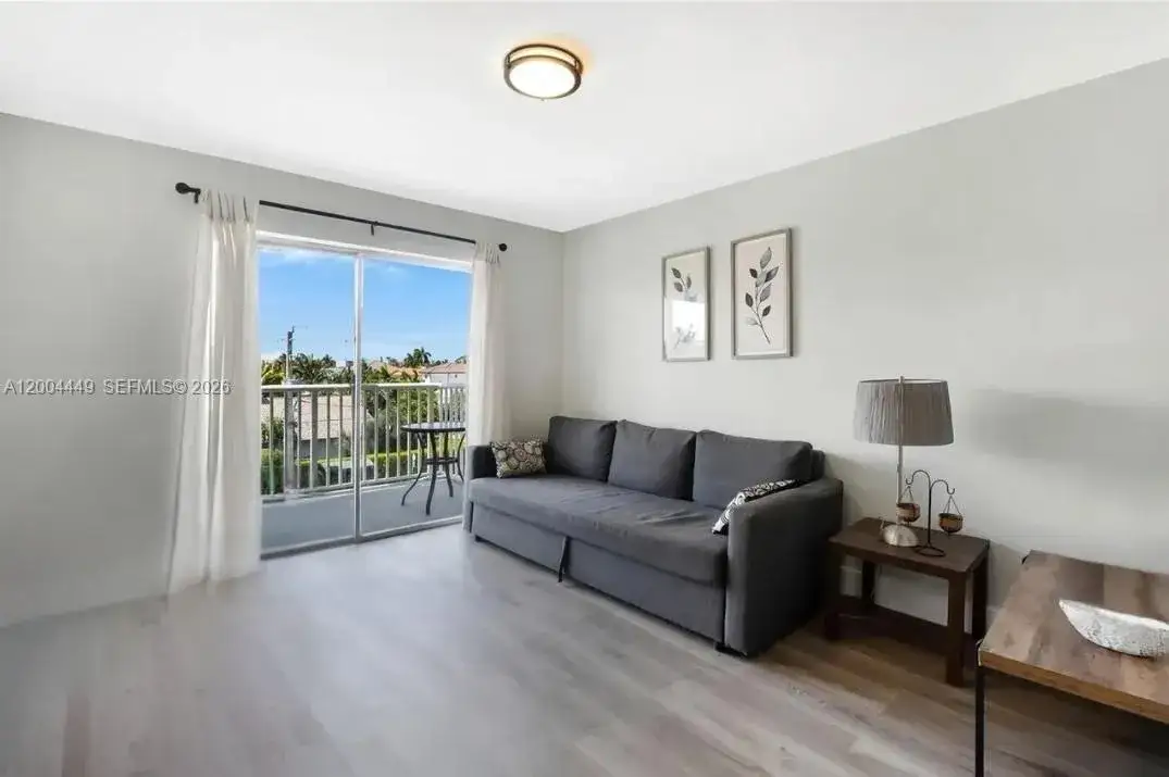 3527 NE 168th St # 409, North Miami Beach FL 33160