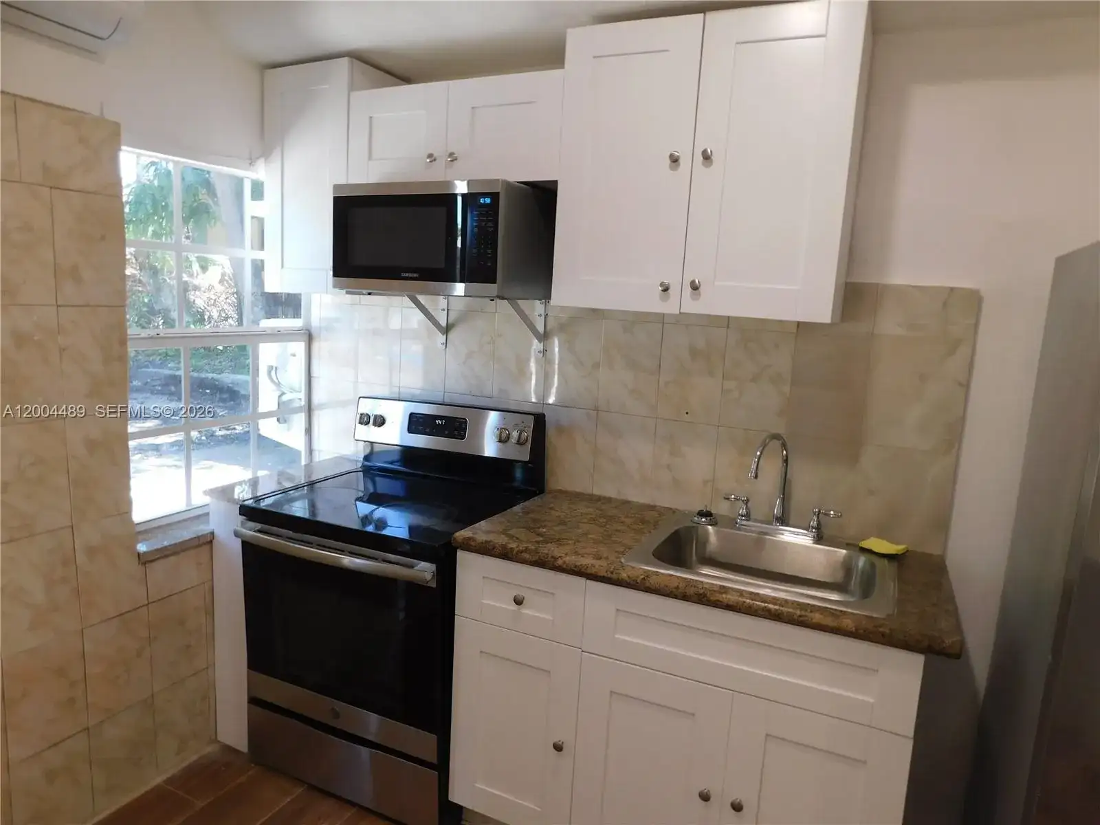 10945 NW 19th Ave # B, Miami FL 33167 photo 4