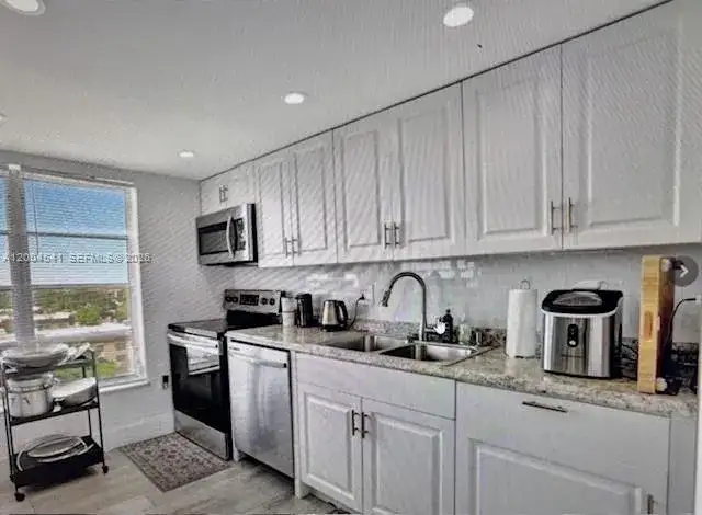 4174 Inverrary Dr # 914, Lauderhill FL 33319 photo 3