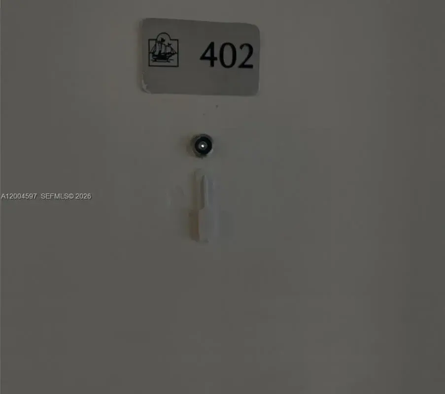 6969 Collins Ave # 402, Miami Beach FL 33141