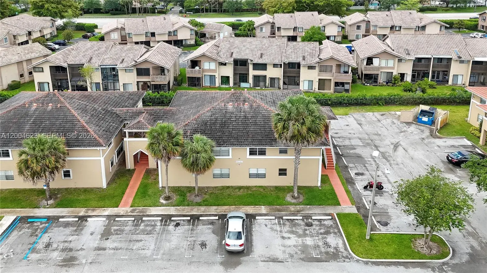 9964 Twin Lakes Dr # B, Coral Springs FL 33071