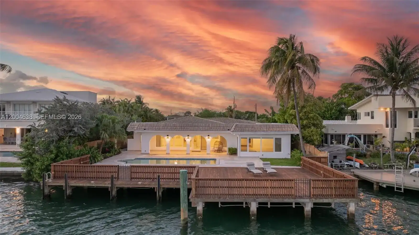 1690 Daytonia Rd, Miami Beach FL 33141