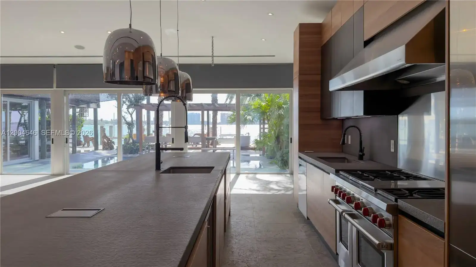 2440 N Shore Ter, Miami Beach FL 33141 photo 5