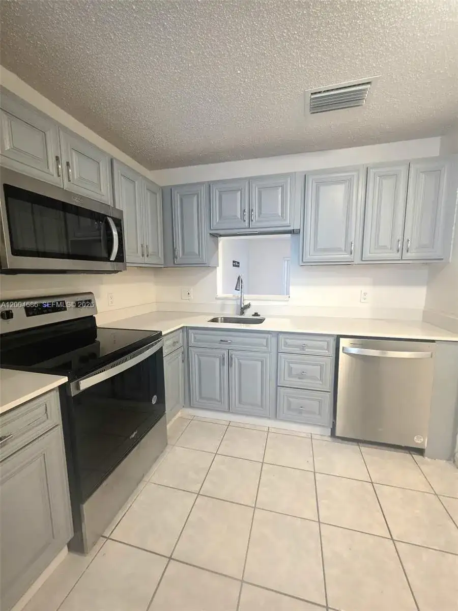 8958 W Sample Rd # 8958, Other City - In The State Of Florida FL 33065 photo 4