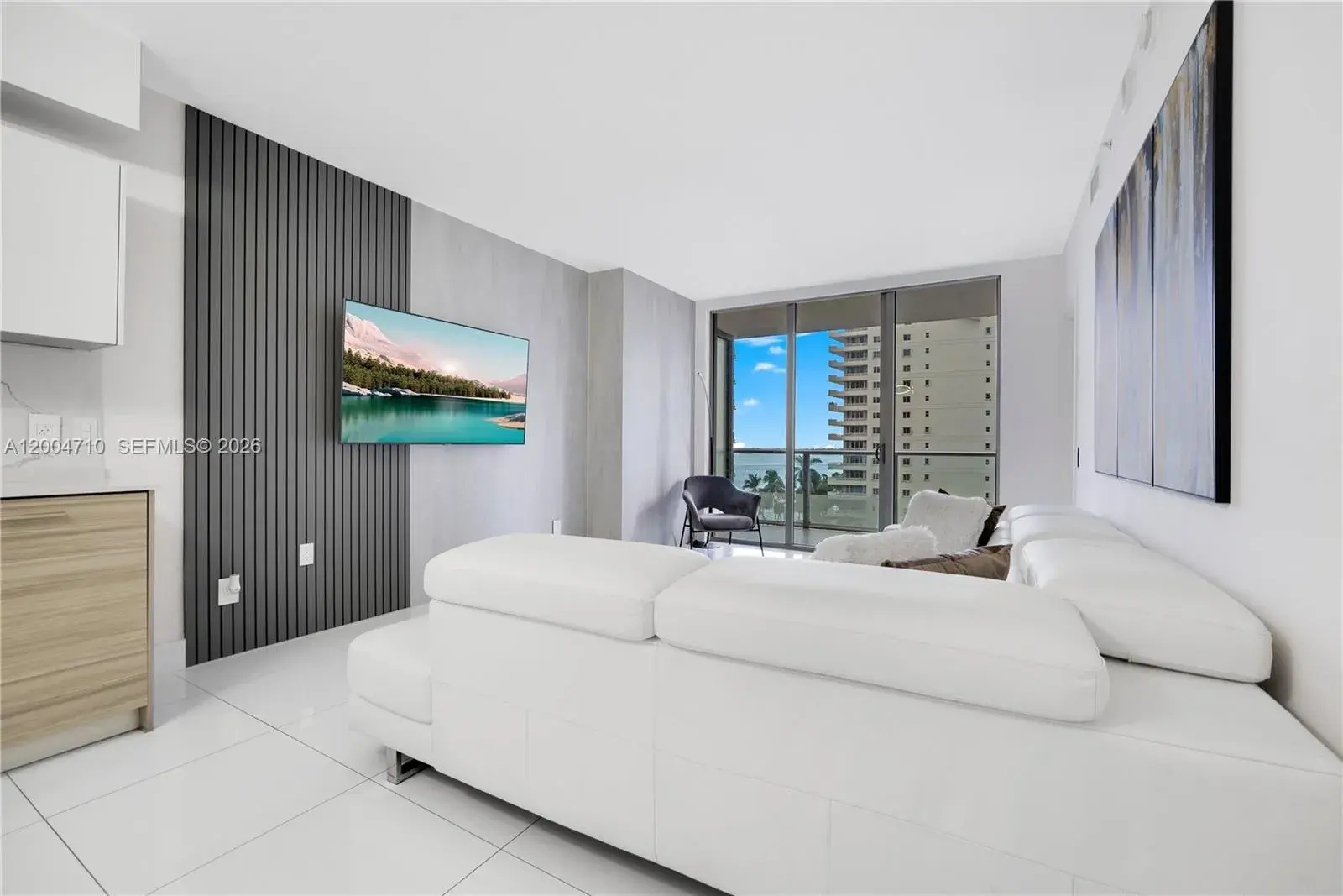 1300 Brickell Bay Dr # 706, Miami FL 33131