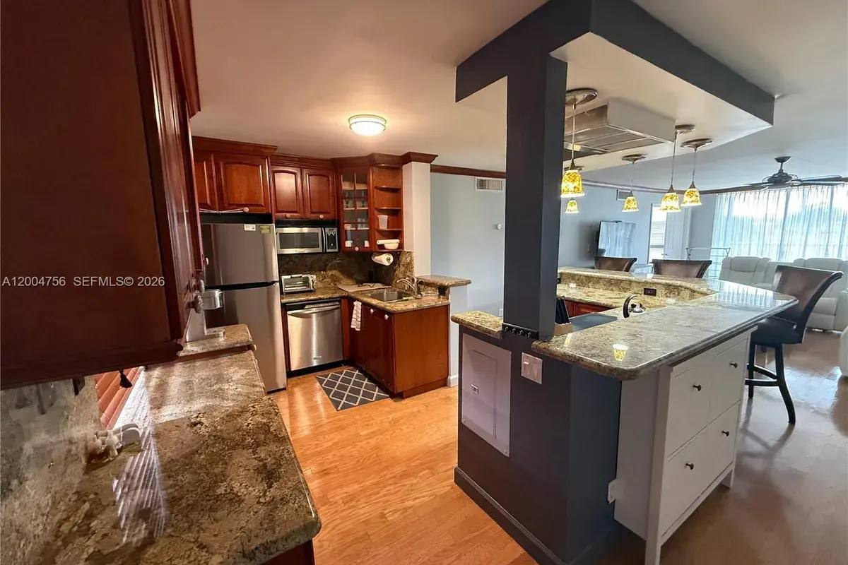 2691 S Course Dr # 202, Pompano Beach FL 33069