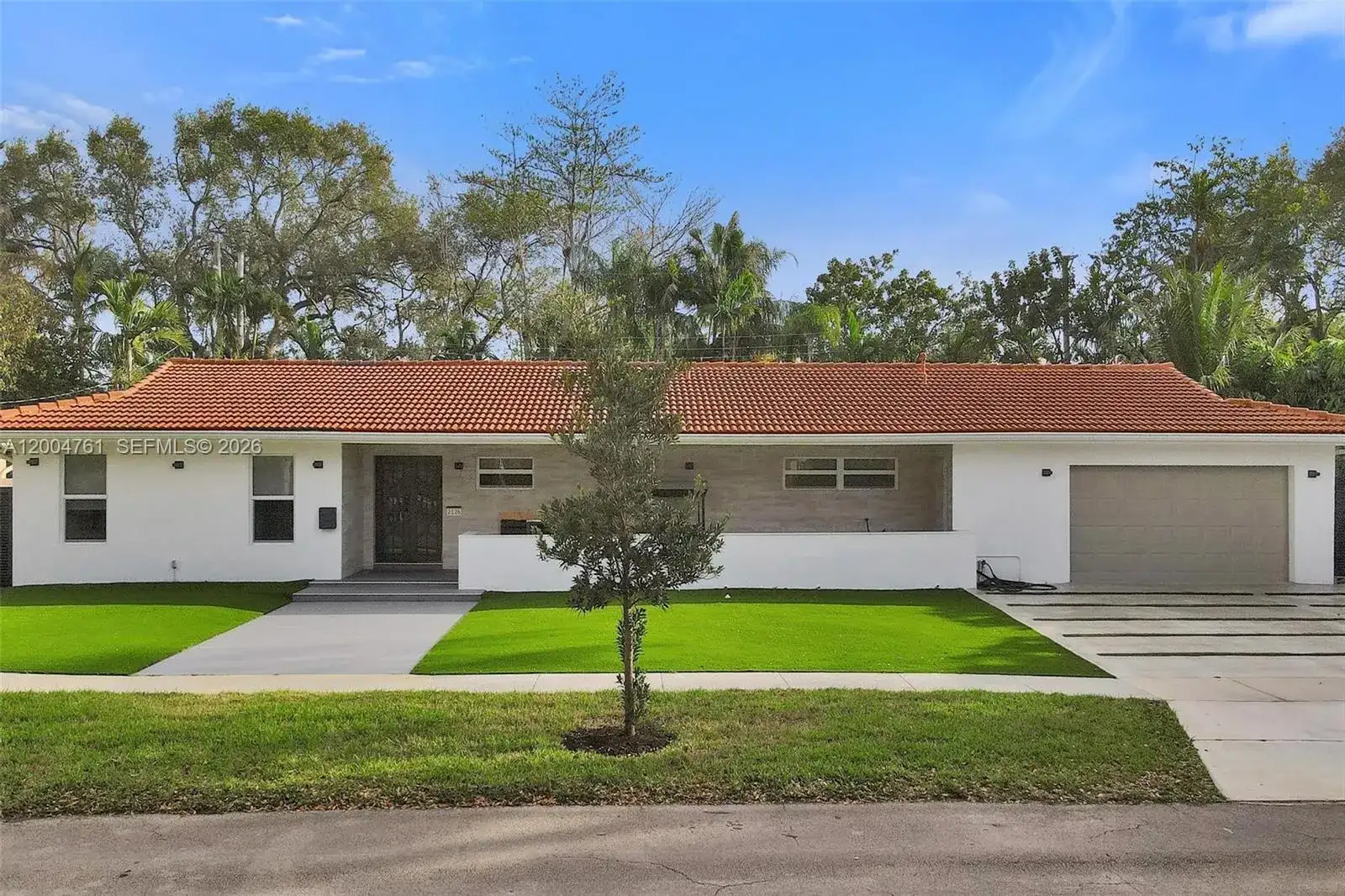 2126 NE 187th St, North Miami Beach FL 33179 photo 3