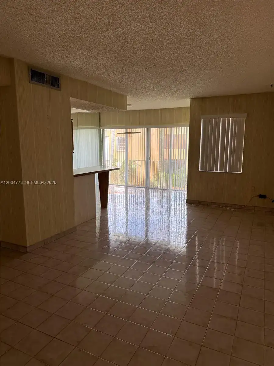 9320 W Flagler St # 201D, Miami FL 33174 photo 4