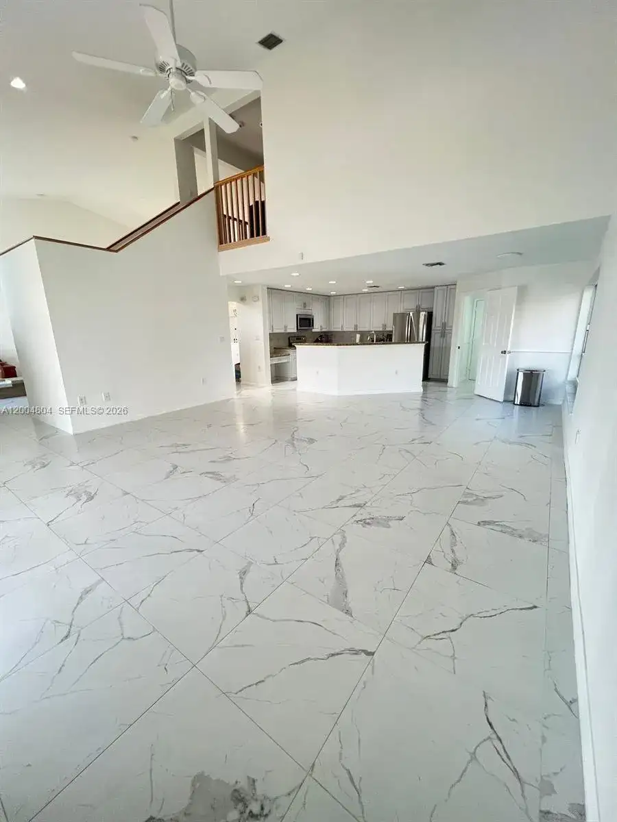 13840 NW 20th St, Pembroke Pines FL 33028 photo 4
