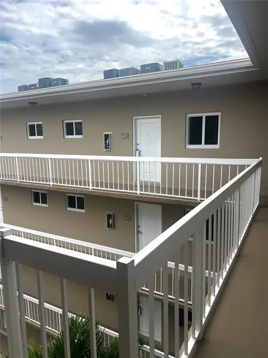8103 Camino Real # 407, Miami FL 33143 photo 4