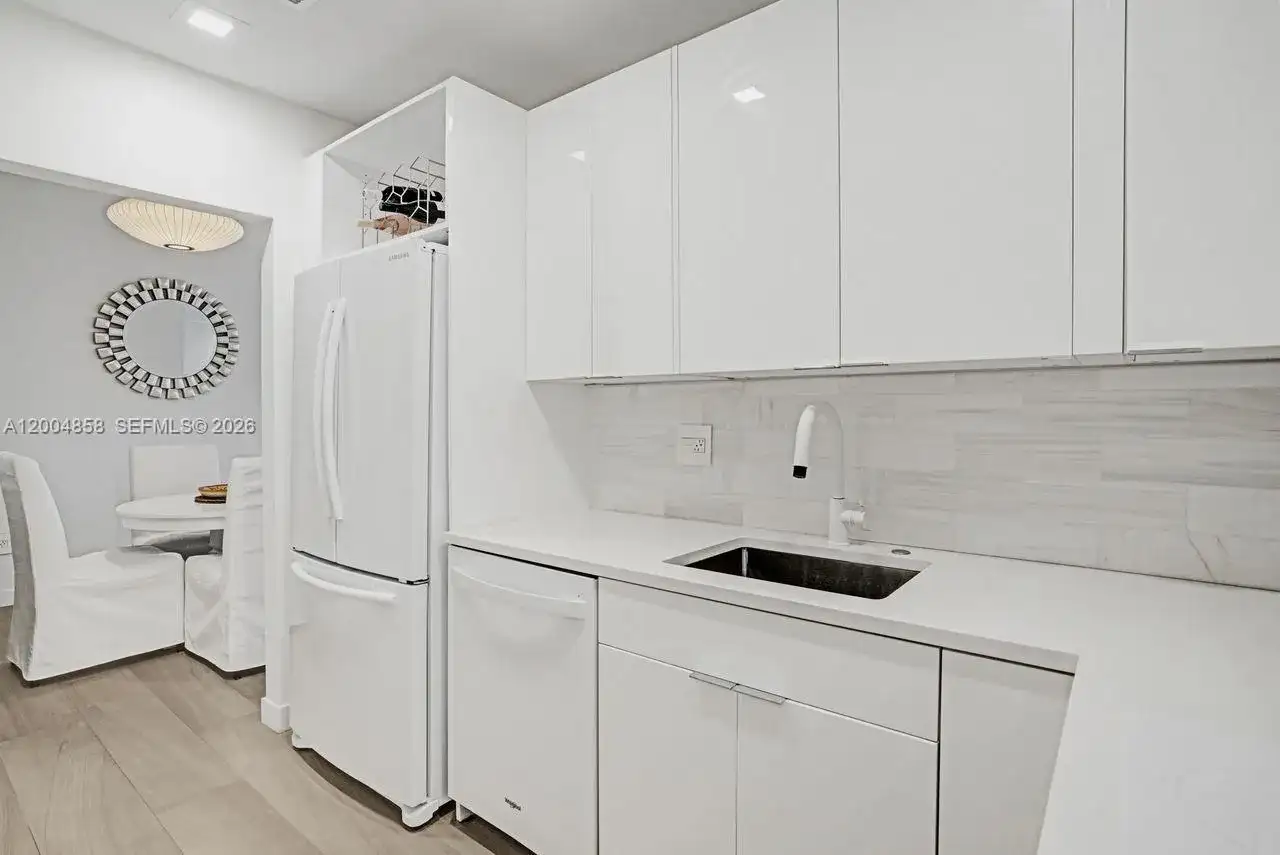 625 Biltmore Way # 103, Coral Gables FL 33134 photo 3