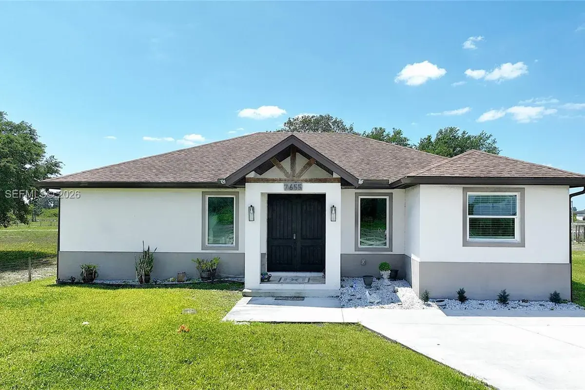7655 17th Place, La Belle FL 33935