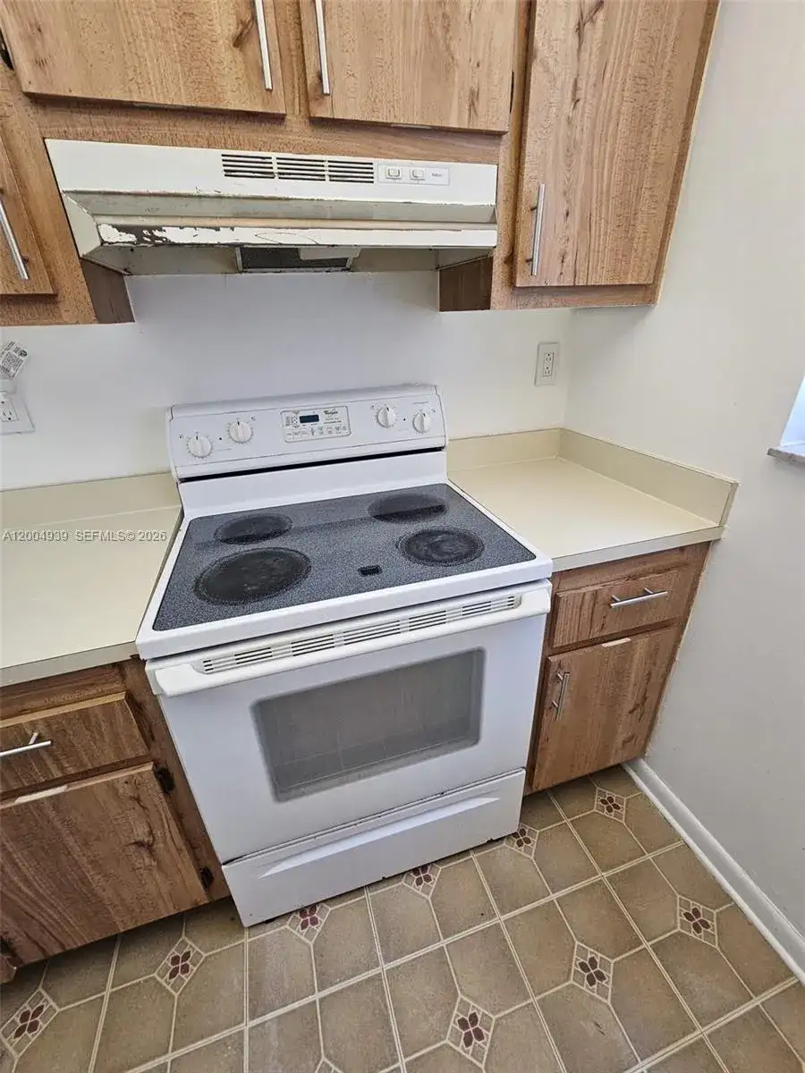 1880 N Congress Ave # 302, West Palm Beach FL 33401 photo 3