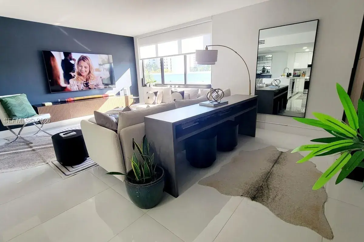 250 Galen Dr # 43, Key Biscayne FL 33149
