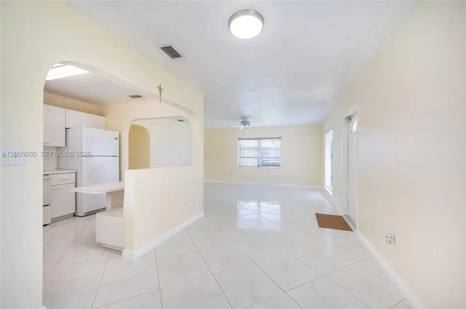 9411 SW 185th Ter, Cutler Bay FL 33157 photo 4