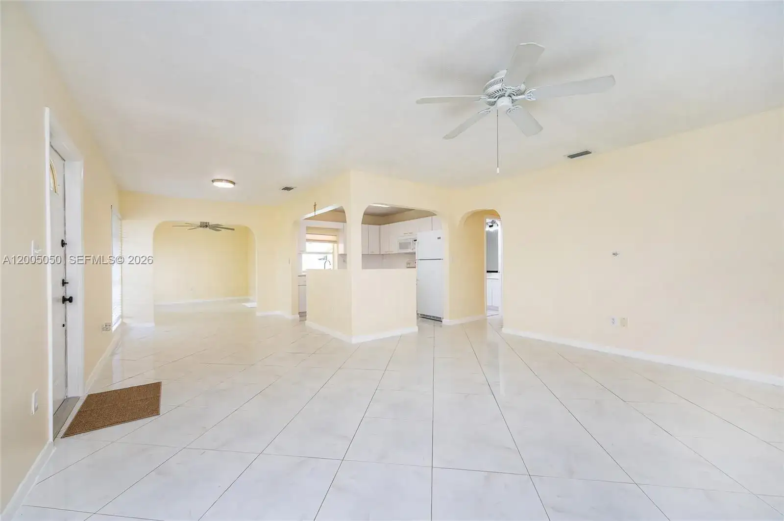 9411 SW 185th Ter, Cutler Bay FL 33157 photo 5