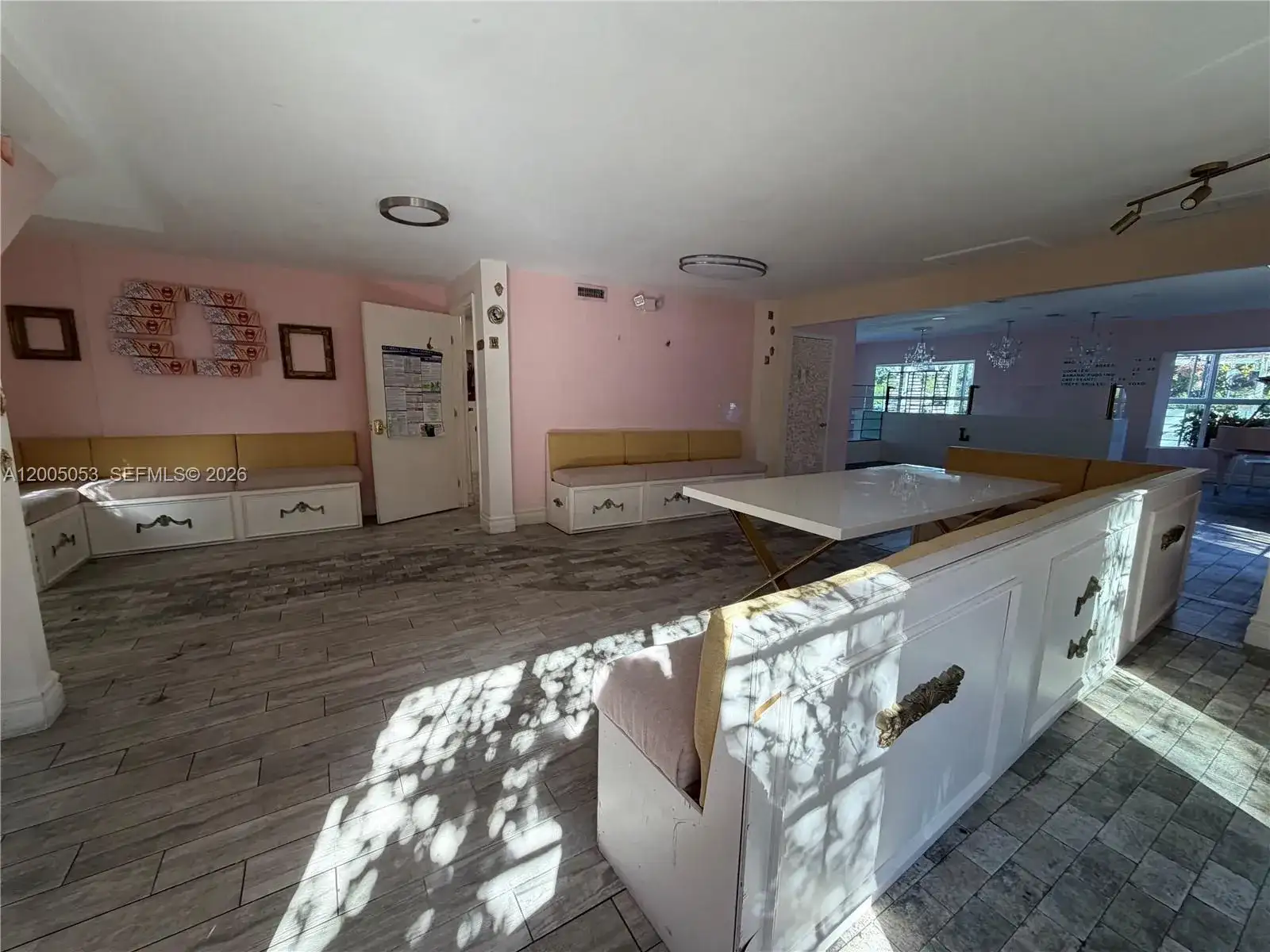 17840 W Dixie Hwy, North Miami Beach FL 33160 photo 4