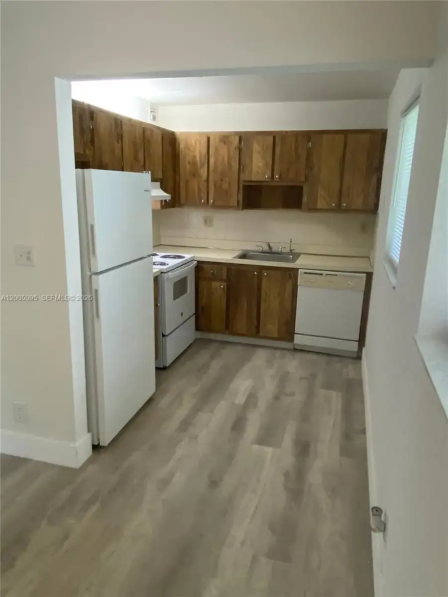9920 NW 68th Pl # 202, Tamarac FL 33321 photo 2