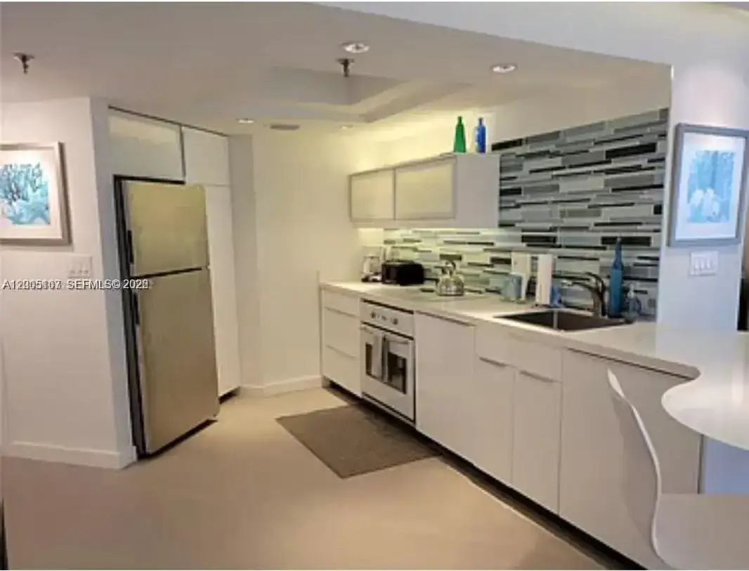 5880 Collins Ave # 604, Miami Beach FL 33140 photo 2