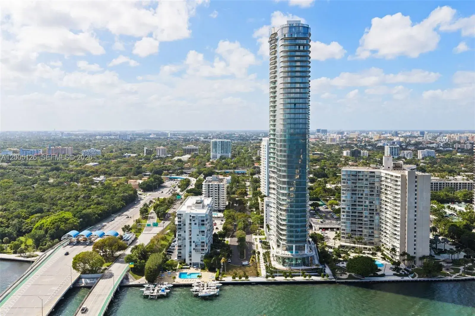 175 SE 25 RD # 2604, Miami FL 33129